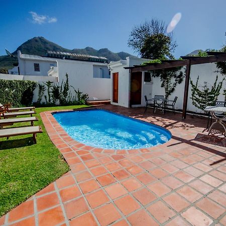 Noordhoek Village Hotel מראה חיצוני תמונה