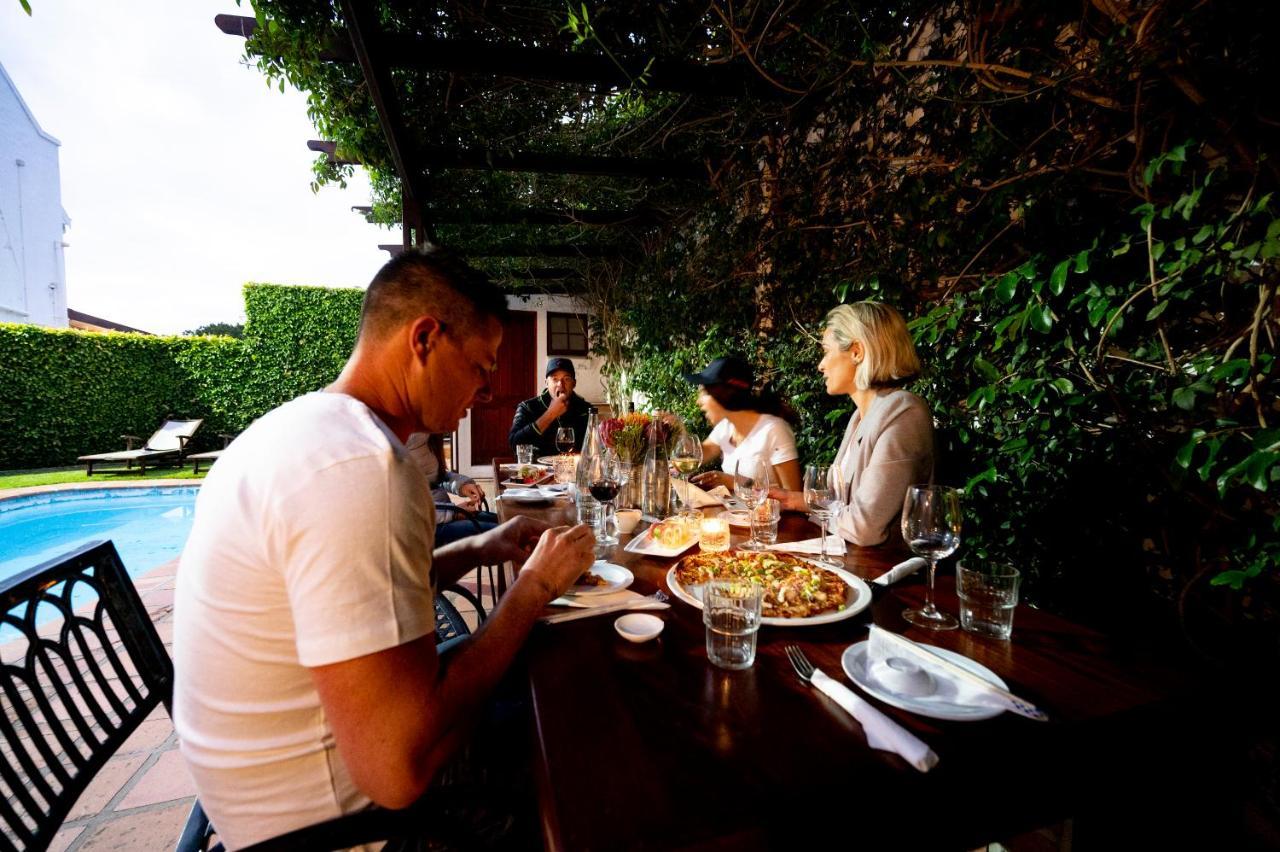 Noordhoek Village Hotel מראה חיצוני תמונה