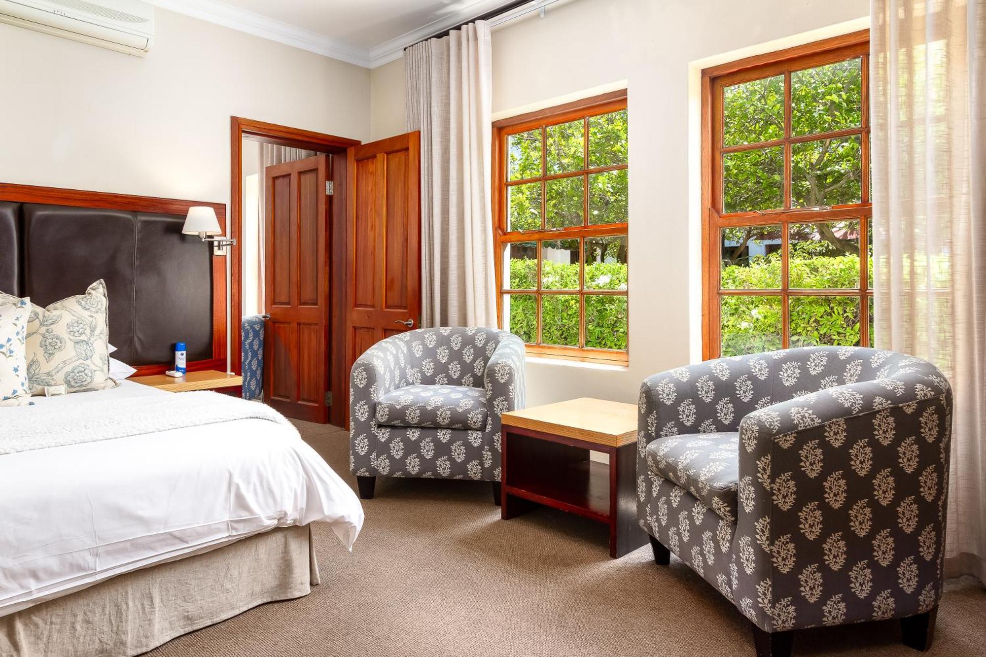 Noordhoek Village Hotel מראה חיצוני תמונה
