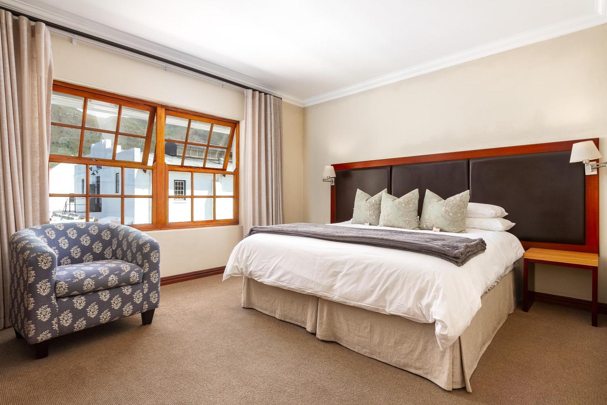 Noordhoek Village Hotel מראה חיצוני תמונה