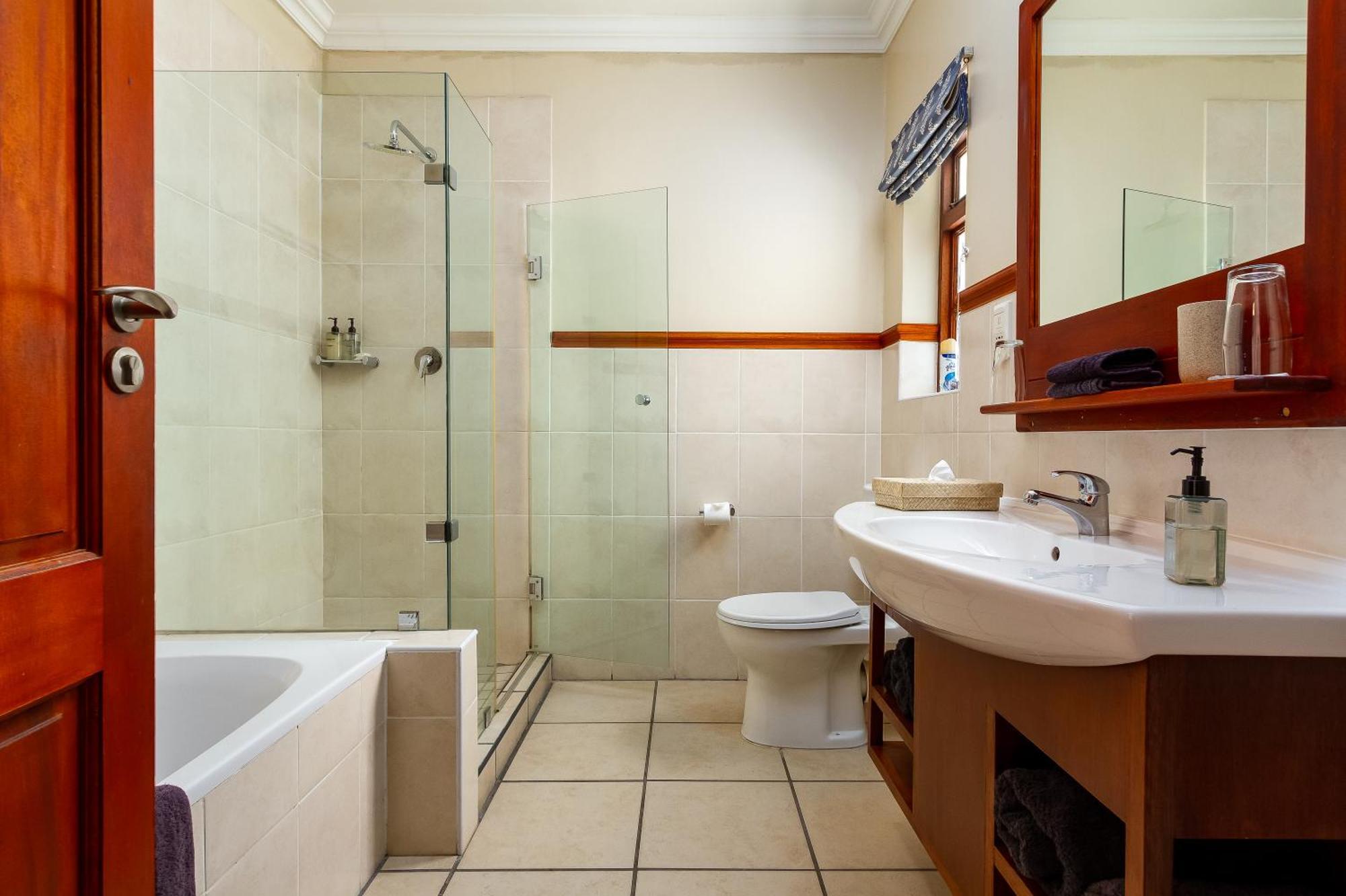 Noordhoek Village Hotel מראה חיצוני תמונה