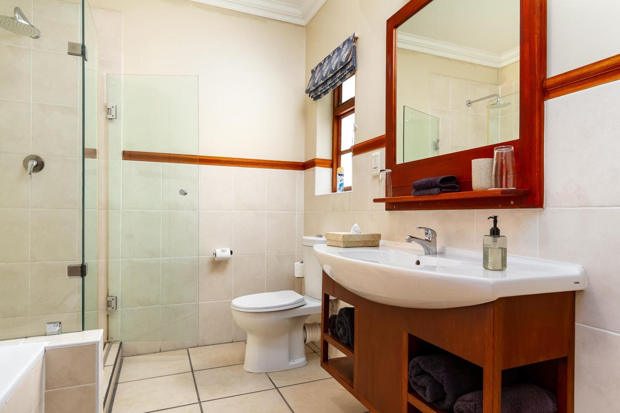 Noordhoek Village Hotel מראה חיצוני תמונה