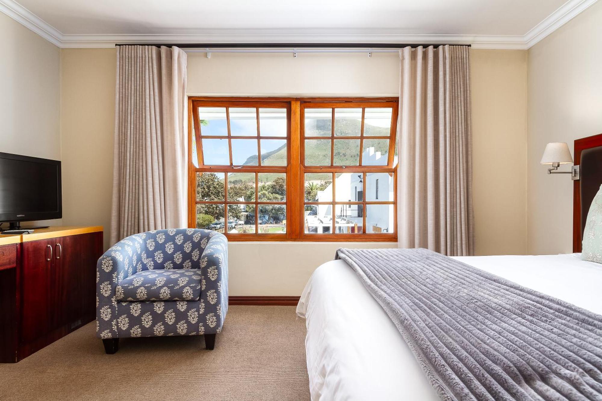 Noordhoek Village Hotel מראה חיצוני תמונה